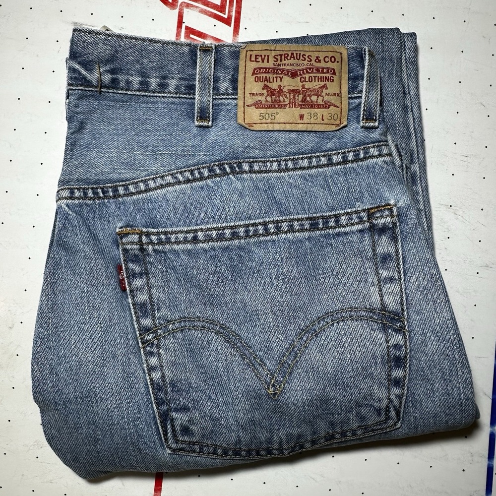 Levi's 505 Jeans Mens 38x30 Blue Regular Fit Straight Leg Made in Haiti